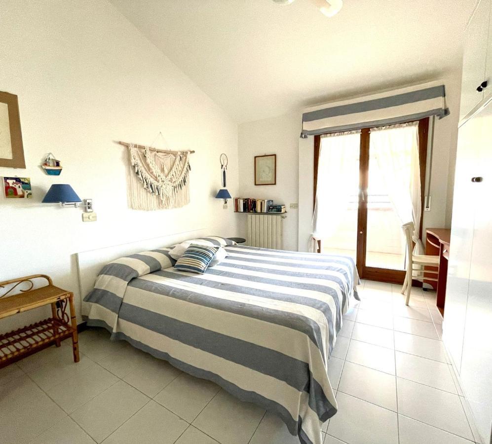 Giulia'S Apartment Viareggio Esterno foto