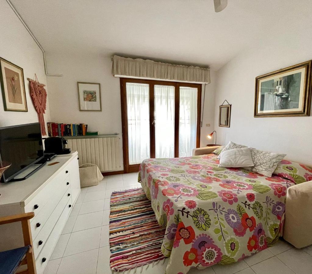 Giulia'S Apartment Viareggio Esterno foto